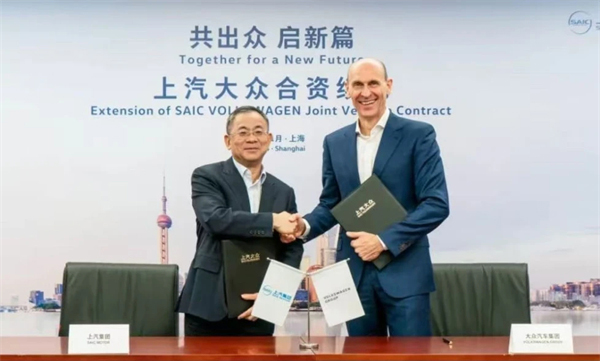 汽车强国路上，步履不停的上汽