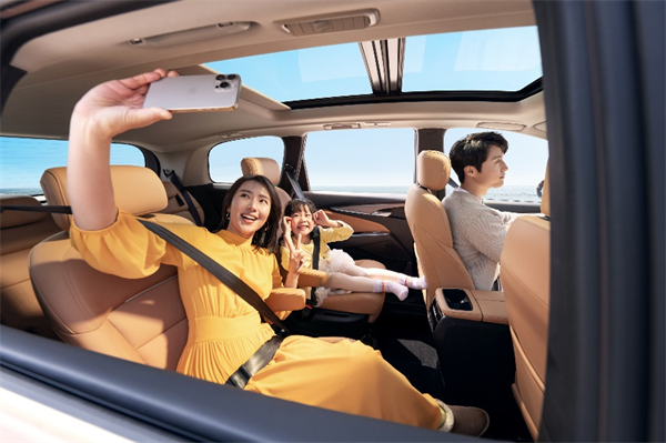 全球唯一10万级混动MPV——上汽大通 G50 混动上市，售价13.98万起