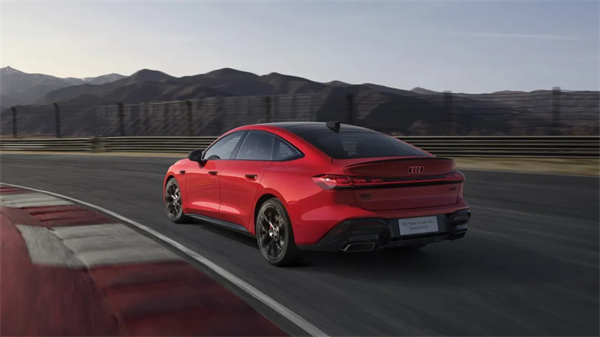全新上汽奥迪A5L Sportback正式上市，限时臻享价25.99万元起